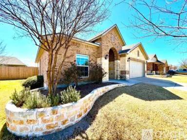 Main picture of 421 Coventry Dr