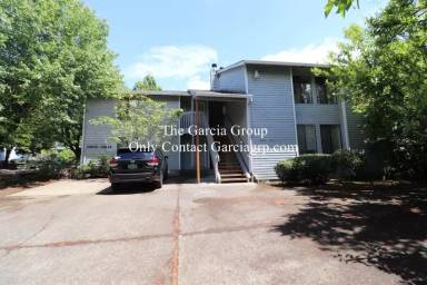 Main picture of 10622 SW 49th Ave