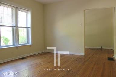 Main picture of 620-28 W Barry Ave