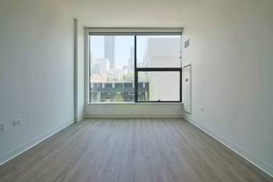 Main picture of 859 W Van Buren