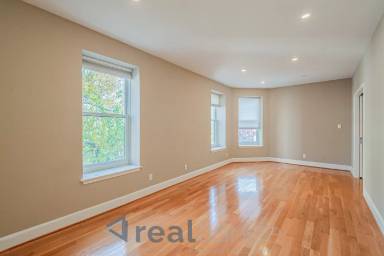 Main picture of 1733 20th St NW