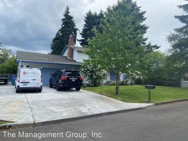 Main picture of 5605 NE 114th St