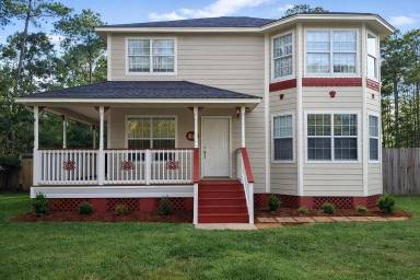 Main picture of 1101 Oak St