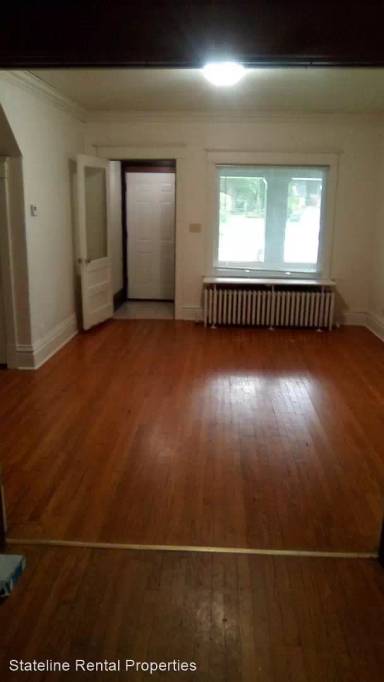 Main picture of 626 Ashland Ave