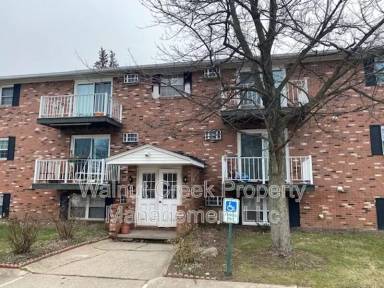 Main picture of 115 Fox Hill Ln