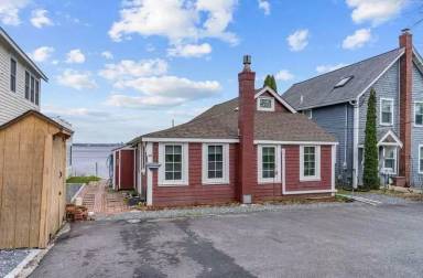 Main picture of 100 King Philip Ave