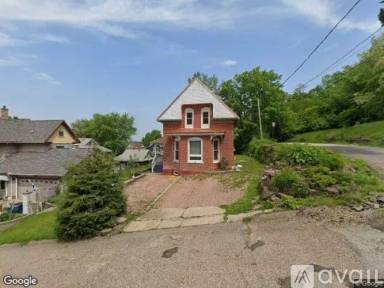 Main picture of 212 Quincy St