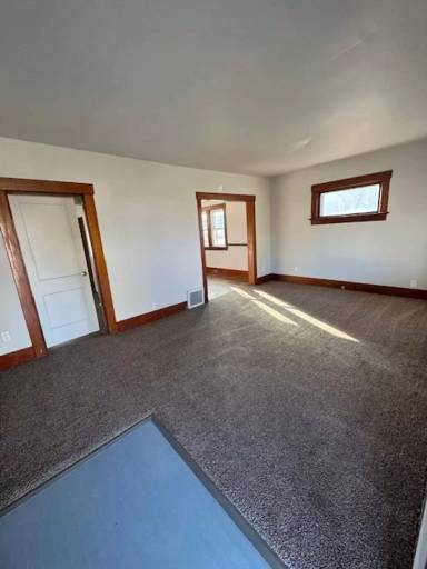 Main picture of 4021 Lafayette St