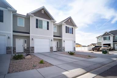 Main picture of 485 W 1425 N