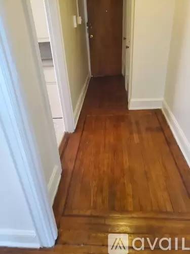 Main picture of 1855 Colden Ave