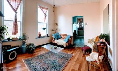 Main picture of 1226 W 31st Pl