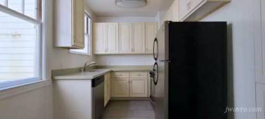 Main picture of 107 Bache St