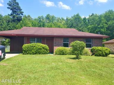 Main picture of 112 Stonegate Dr