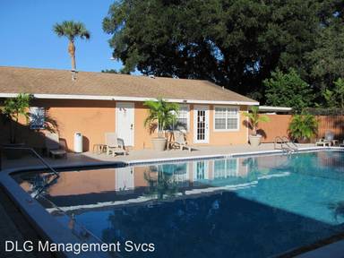 Main picture of 206 Pine Violet Ct