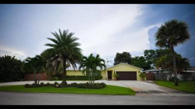 Main picture of 3880 Flag Dr