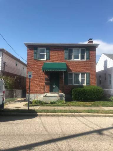 Main picture of 122 Walnut St