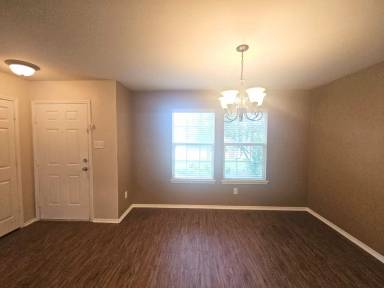 Main picture of 2404 Clairborne Dr