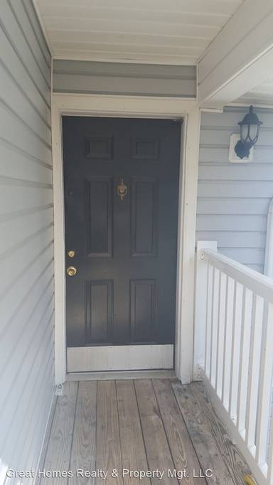 Main picture of 2740 Suwanee Way SE