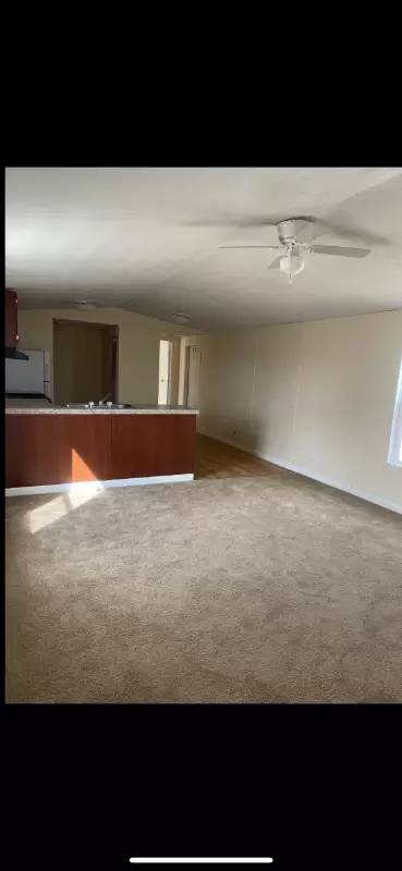 Main picture of 1272 W Lyon St