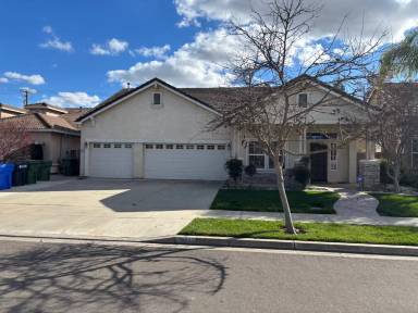 Main picture of 2310 Black Oak St