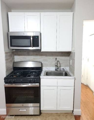 Main picture of 169 Manhattan Ave