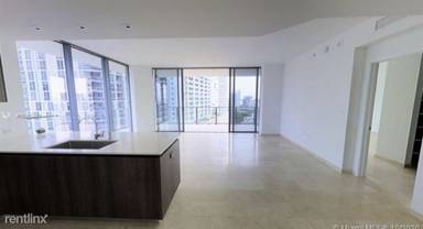 Main picture of Reach at Brickell City Center