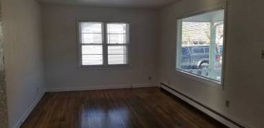 Main picture of 1717 Elm Ave