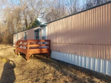 Main picture of 425 Riverbend Rd N