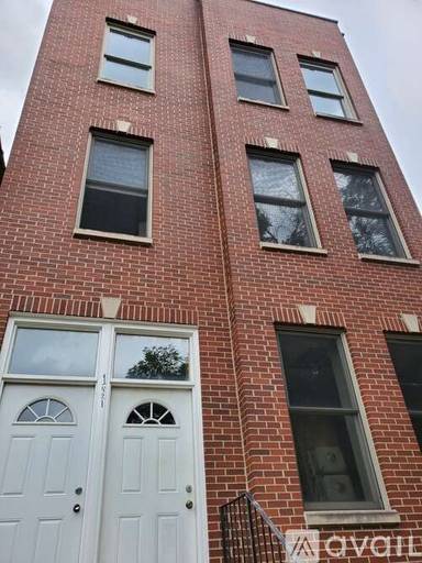Main picture of 1421 N Rockwell St