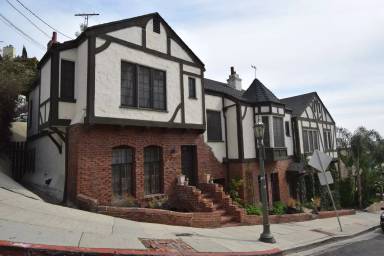 Main picture of 2062 Argyle Ave