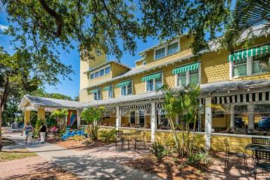 Main picture of 3000 Beach Blvd S