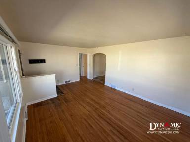 Main picture of 2409 S Norton Ave