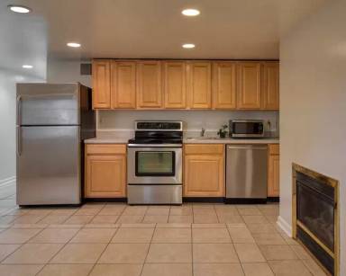 Main picture of 607 Florida Ave NW