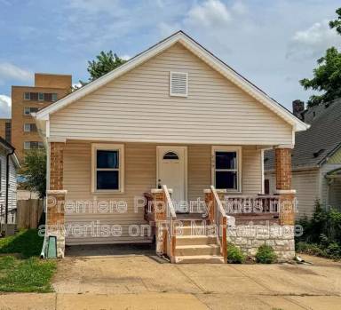Main picture of 239 S Mill St
