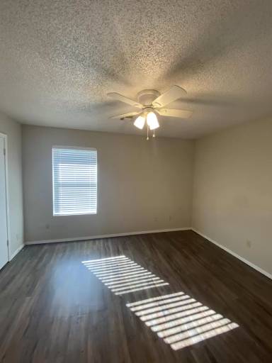 Main picture of 1127 E Campbell St