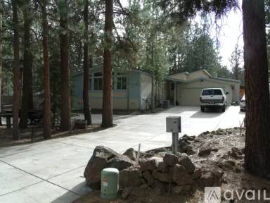 Main picture of 61037 Chuckanut Dr