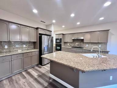 Main picture of 3287 Dennis Ave
