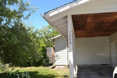 Main picture of 1240 NW 26th St