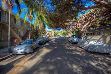 Main picture of 326 Palomar Ave