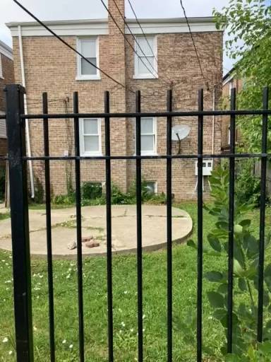 Main picture of 5543 W Gladys Ave