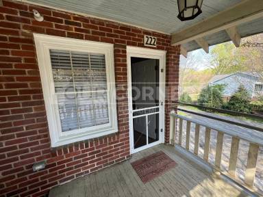 Main picture of 1462 Cherry St