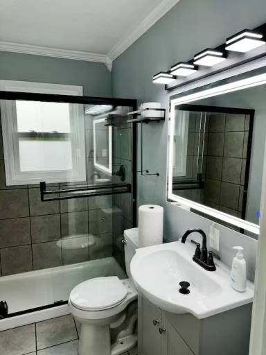 Main picture of 1733 Julian St