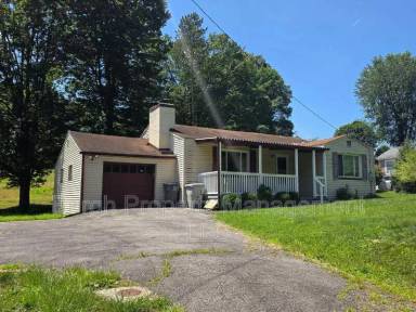 Main picture of 286 Thompsonville Rd