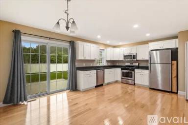 Main picture of 570 High St