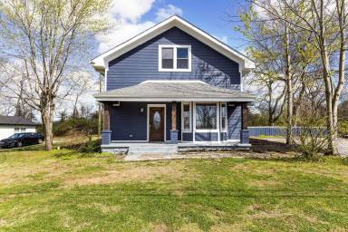 Main picture of 111 River Rd