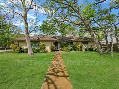 Main picture of 1207 Neal Pickett Dr