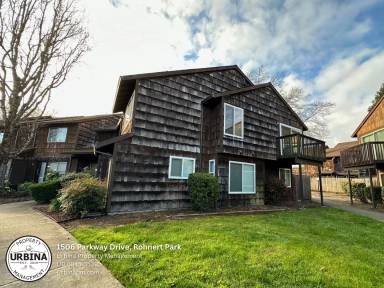 Main picture of 1506 Parkway Dr