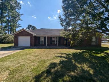 Main picture of 911 Amanda Ln