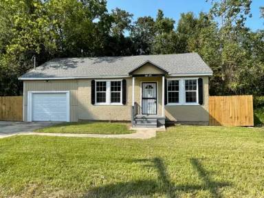 Main picture of 4035 Clayton Dr