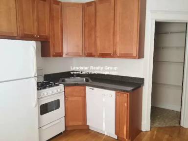 Main picture of 2125 W Ainslie St